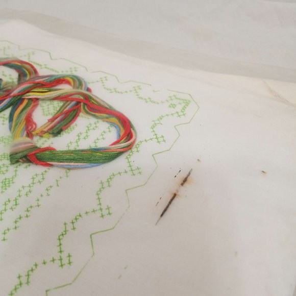 Create Your Own Cross Stitch Quilt & Dust Ruffle Kit Doll Bedroom Furnishings - Picture 4 of 7